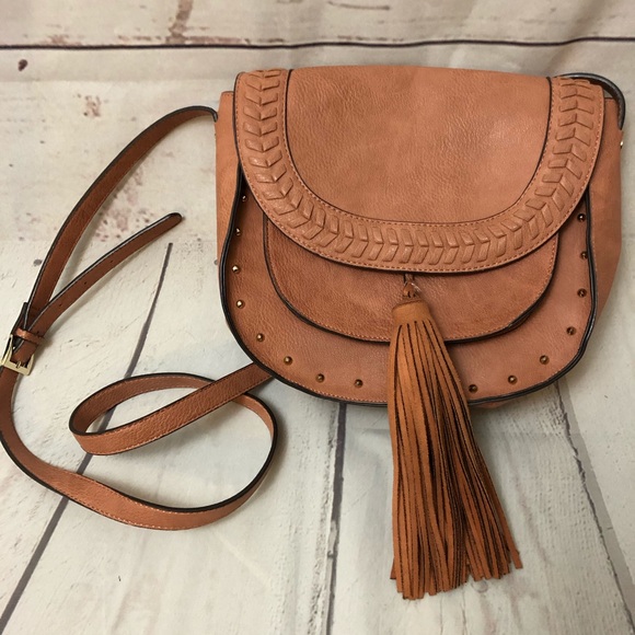 Steve Madden Handbags - Steve Madden Nude Pink Crossbody Purse